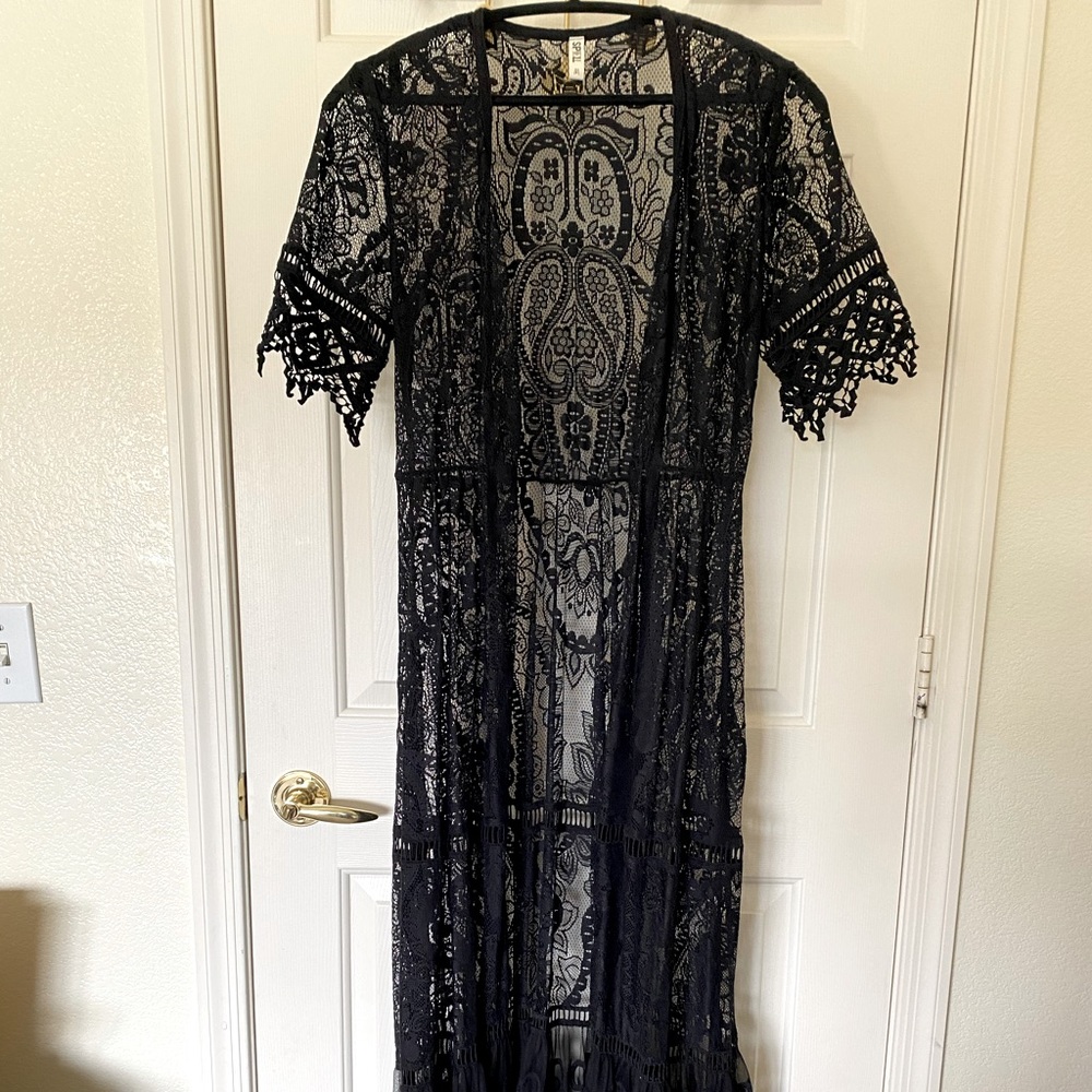 SOLD Spell Rhiannon lace gown M
